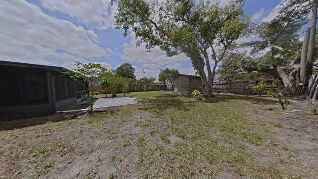 Building Photo - Charming 3-Bedroom Home with Sunroom and S...