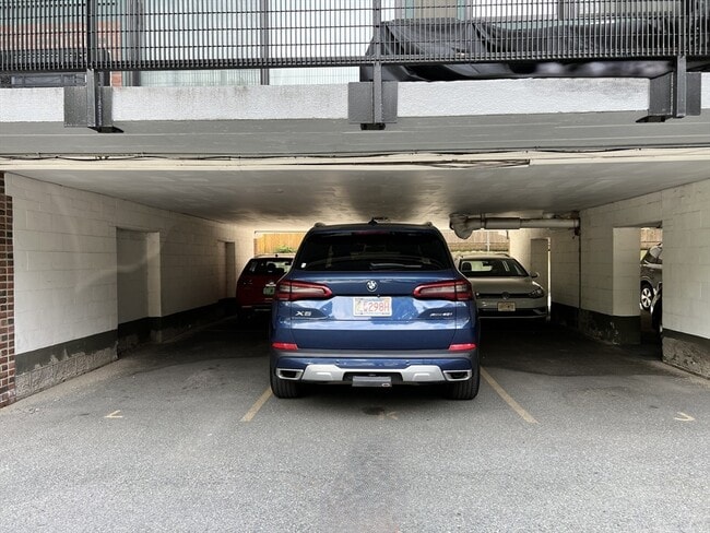 Building Photo - 345 Harvard St