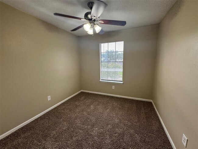 Building Photo - 15002 Dunster Ln