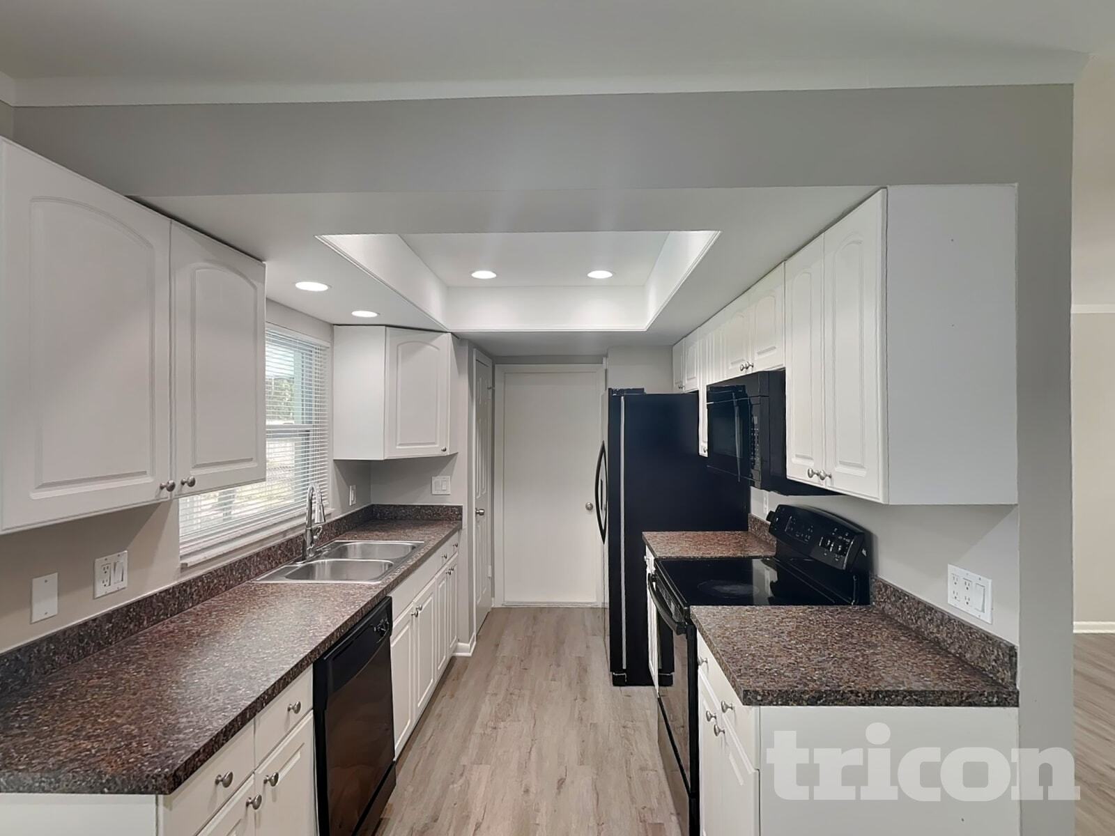 Building Photo - 120 N Alderwood St