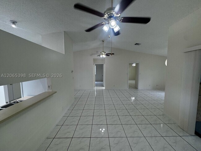Building Photo - 8848 NW 76th Ct