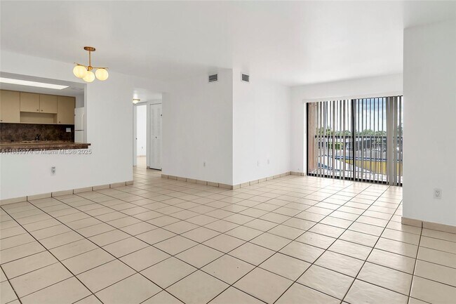 Building Photo - 3945 SW 89th Ave