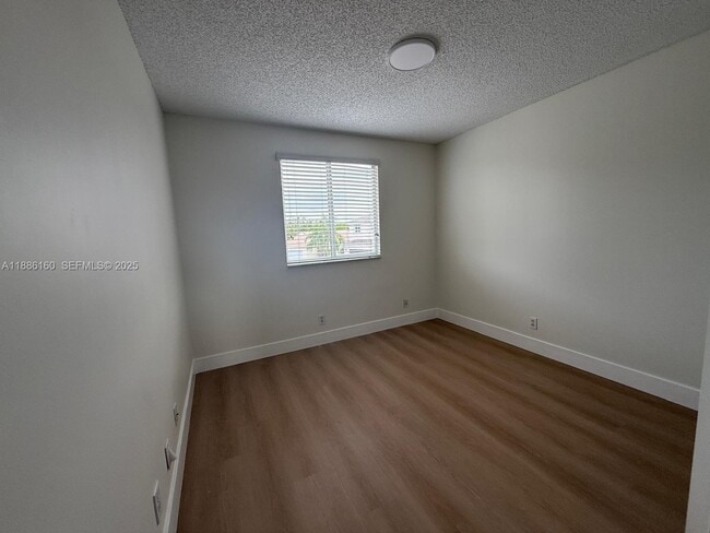 Building Photo - 4249 Magnolia Ridge Dr