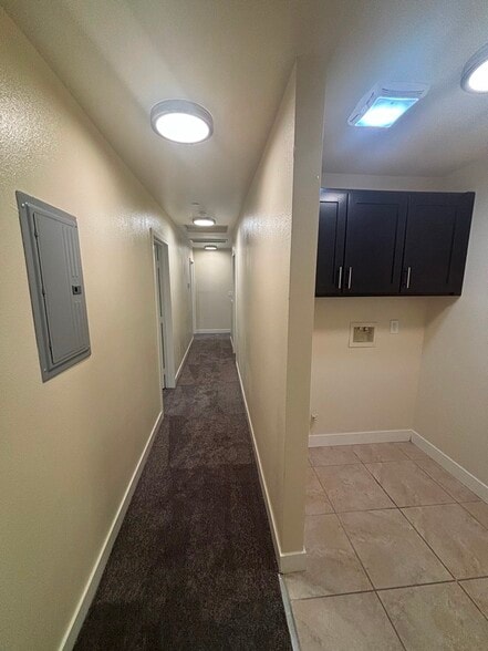 Building Photo - 347 E 107th St