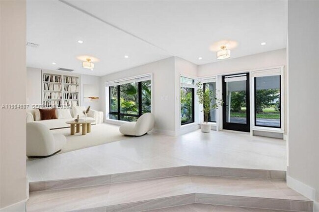 Building Photo - 6220 SW 123rd Terrace