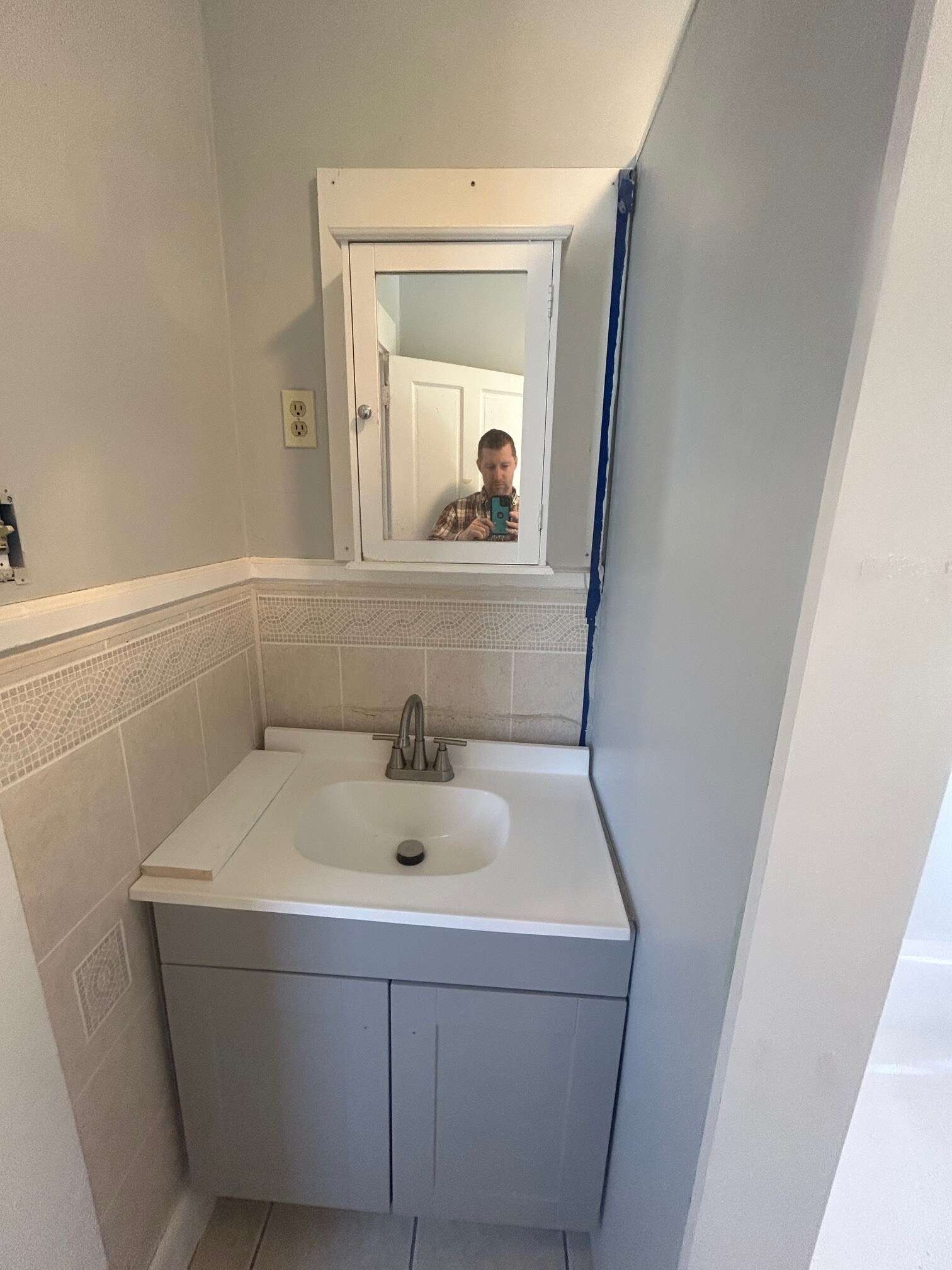 Building Photo - 11 Monroe Ave