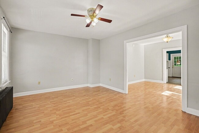 Building Photo - 169 E Pomfret St
