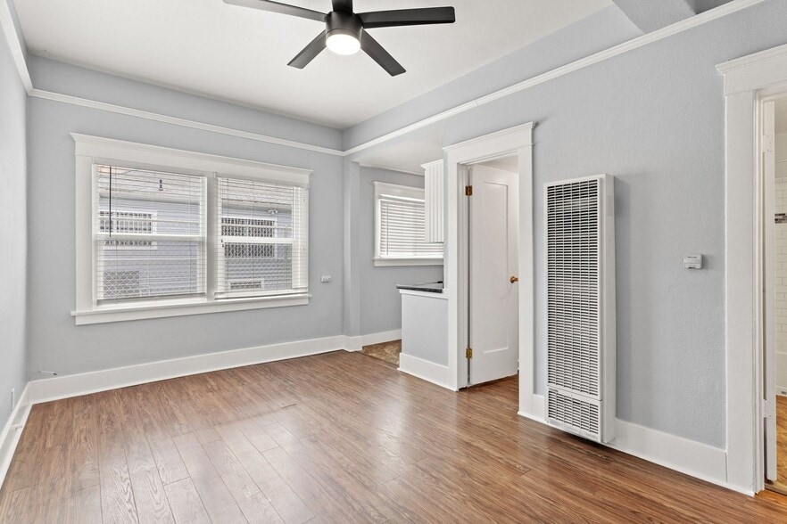 Building Photo - 138 Elm Ave