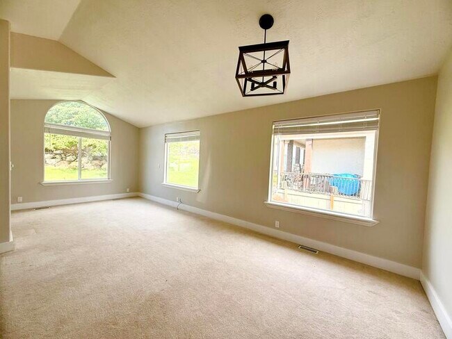 Building Photo - 2154 Wasatch Blvd