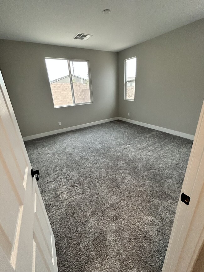 Building Photo - 104 Barton Bay Ave