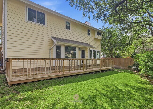 Building Photo - 13811 Stone Hollow