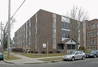 Building Photo - 2555 N Farwell Ave