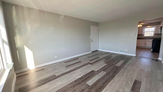 Building Photo - 1907 N 19th Ave