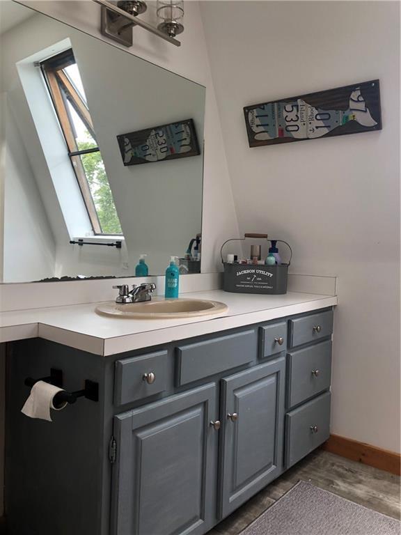 Building Photo - 45 Ayrault St