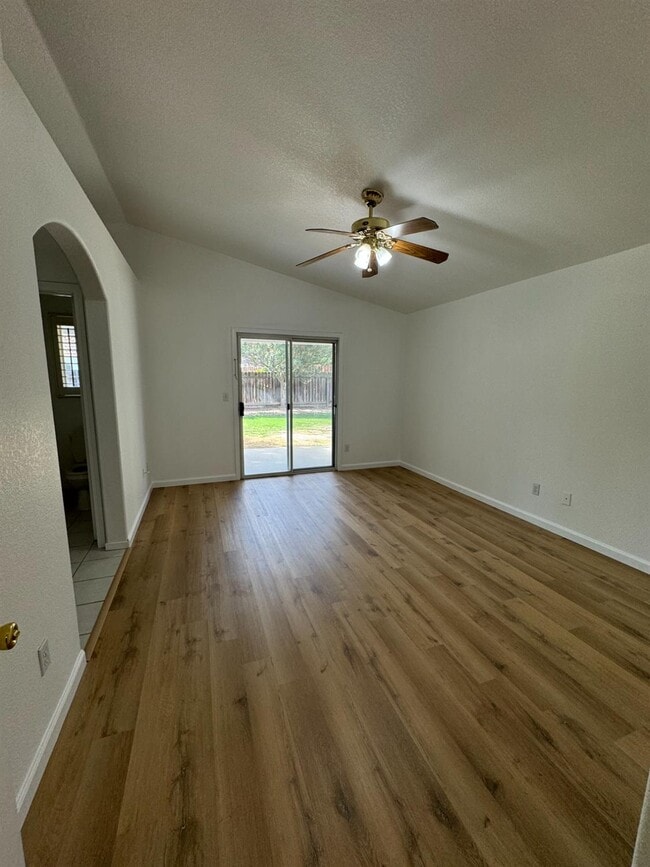 Building Photo - 3741 W Stuart Ave