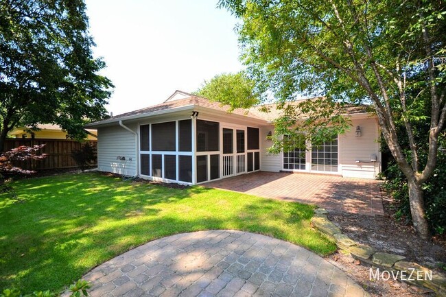 Building Photo - 1210 Smith Bay Cir W