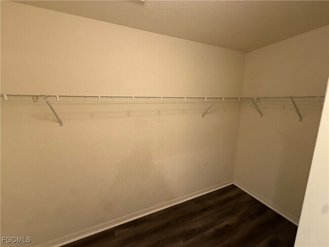 Building Photo - 2018 SW 30th St