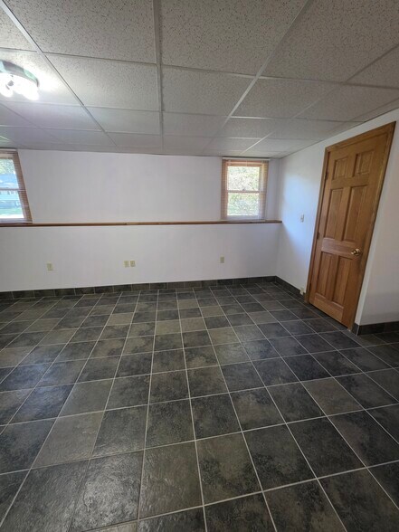 Building Photo - 190 Copley Dr