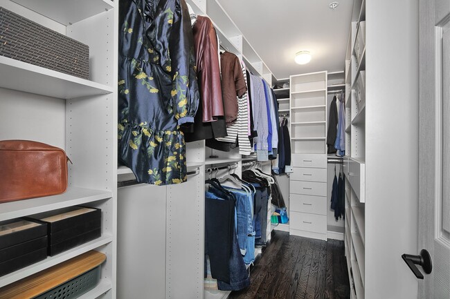 Building Photo - 137 Abbie Ct