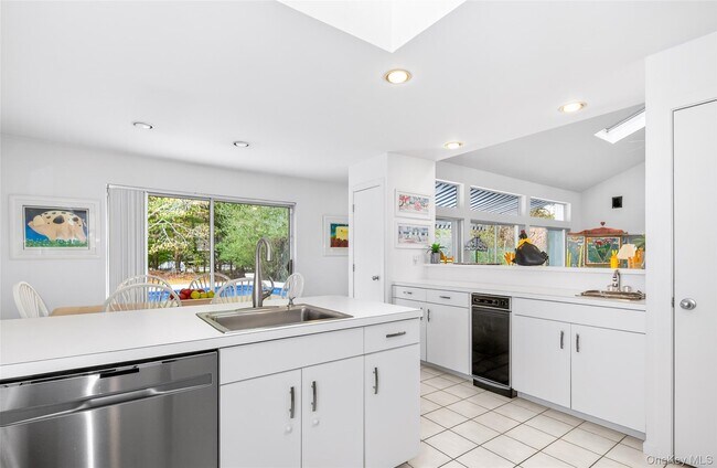 Building Photo - 1 Whippoorwill Ln