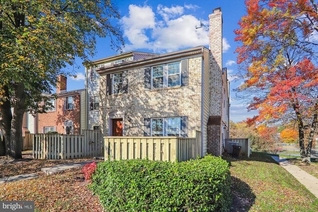 Building Photo - 13164 Musicmaster Dr