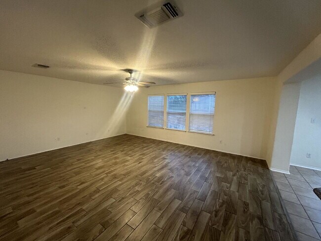 Building Photo - 9838 Charline Ln