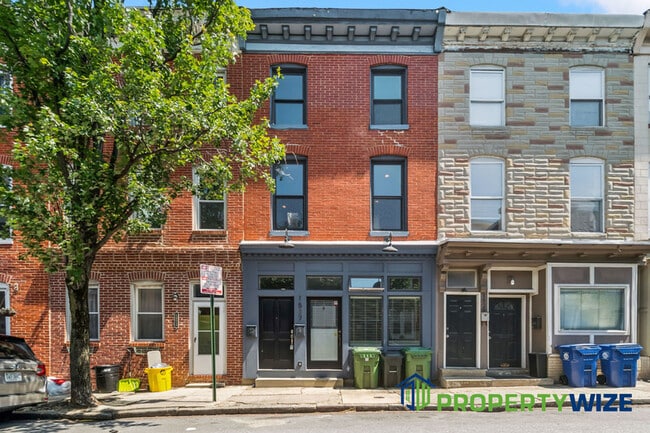 Building Photo - 1527 Light St