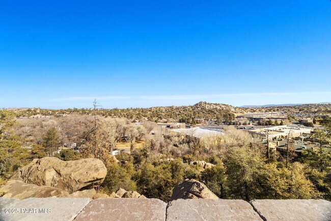Building Photo - 1308 Rockwood Dr