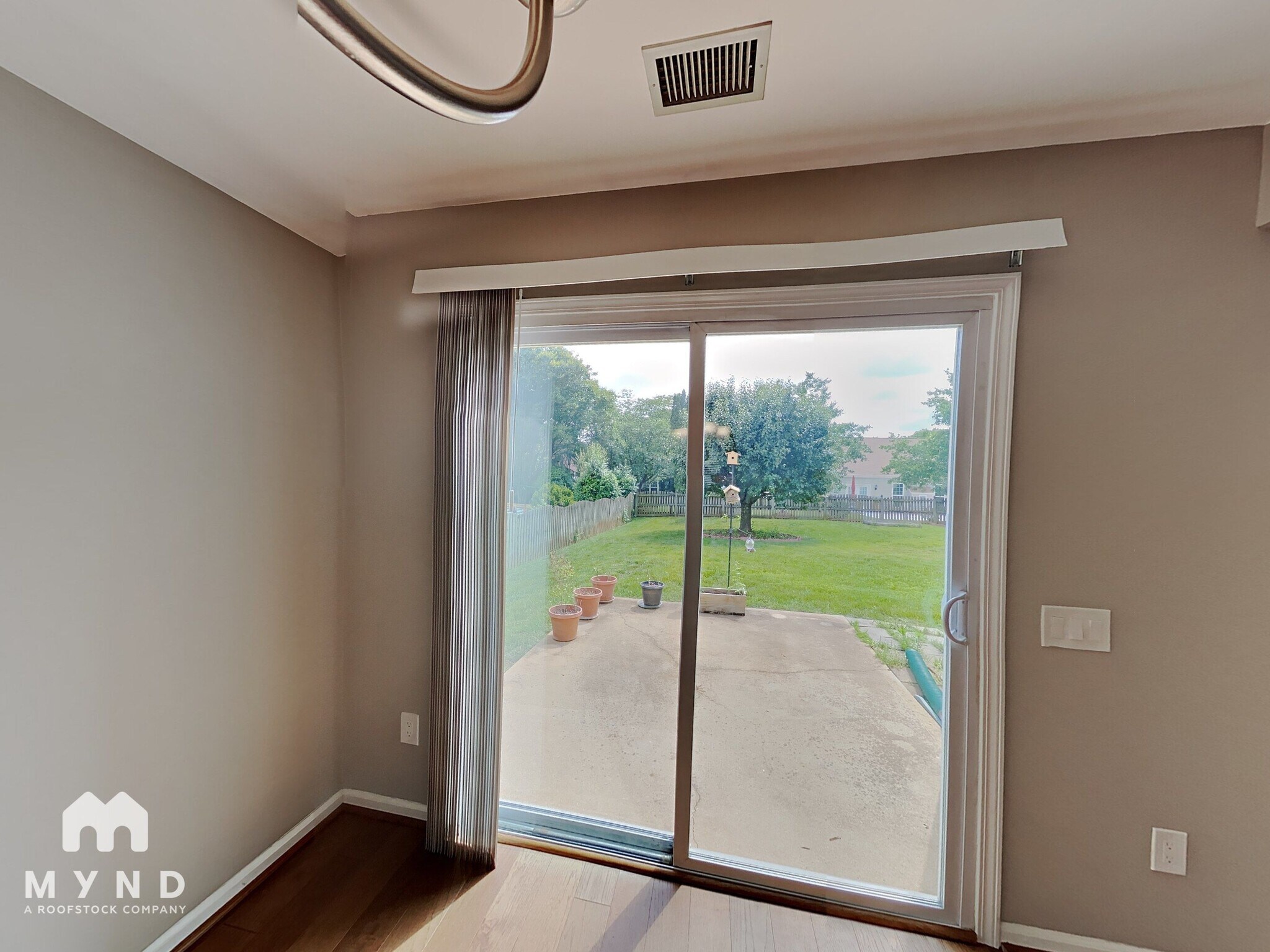 Building Photo - 9738 Woodend Ct