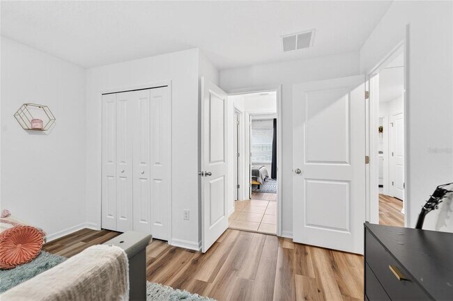 Building Photo - 10718 Ironwood Tree Wy