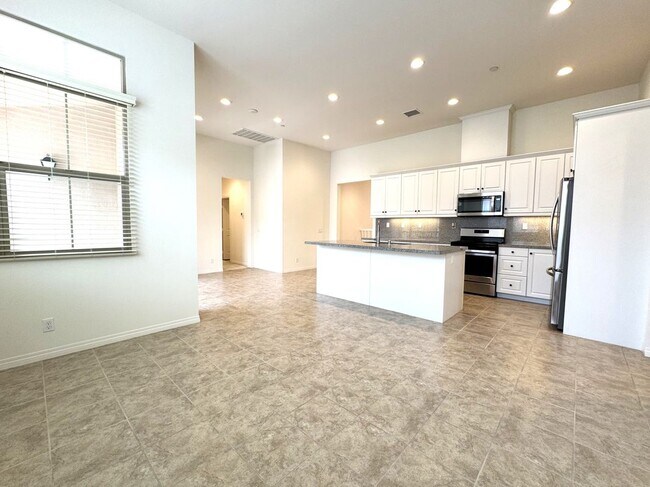 Building Photo - 64 Parkwood