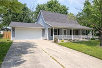 Building Photo - 2701 Poppy Way