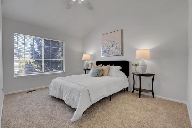 Building Photo - 9643 W Chatfield Ave