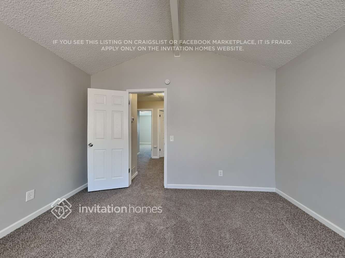 Building Photo - 3674 S Cathay St