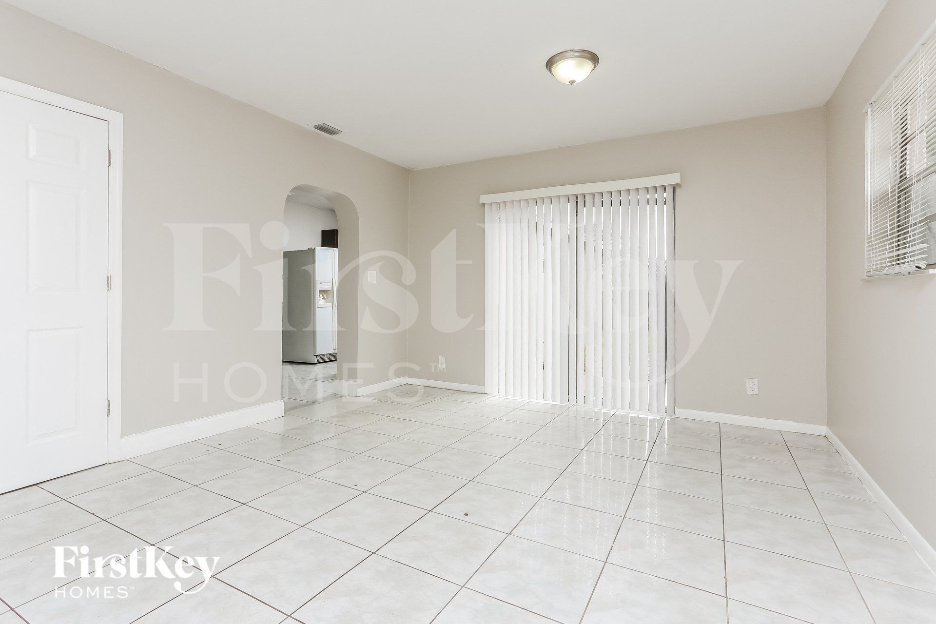 Building Photo - 4200 SW 18th St