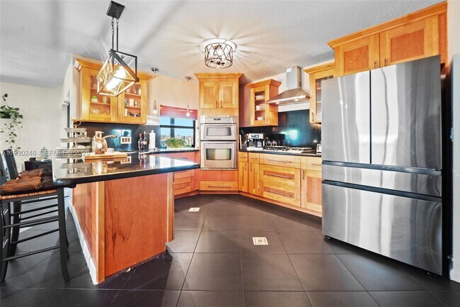 Building Photo - 410 Sailboat Cir