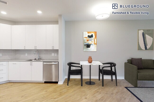 Building Photo - 2 E Joppa Rd