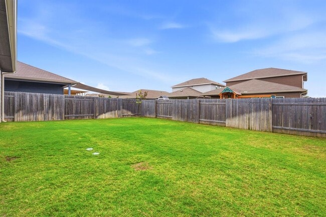 Building Photo - 2807 Rustic Hills Dr