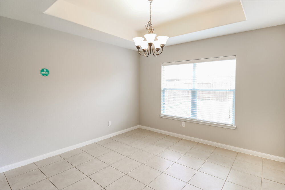 Building Photo - 2720 Silver Sage Dr