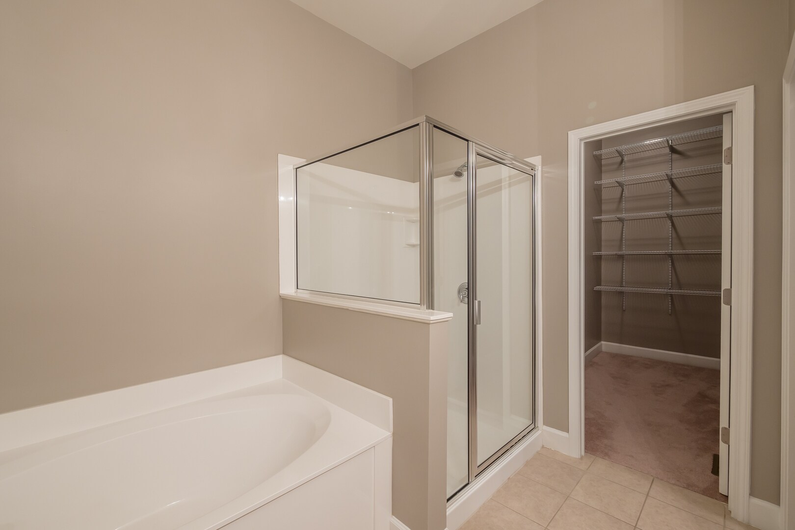 Master-on-Main Bath - 3633 Ashcroft Bend