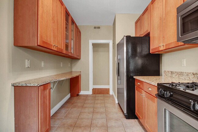 Building Photo - 7536 Byron Pl