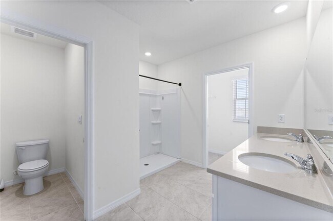 Building Photo - 5038 Foxglove Cir