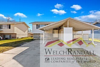 Building Photo - West Valley Home Available NOW!