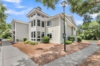 Building Photo - 266 Alexandra Dr