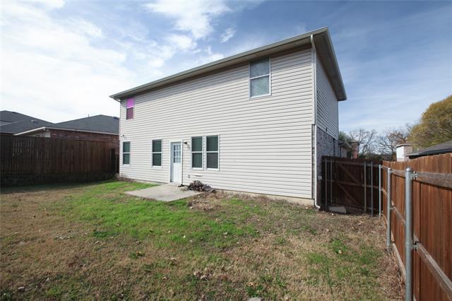 Building Photo - 1200 Willow Tree Dr