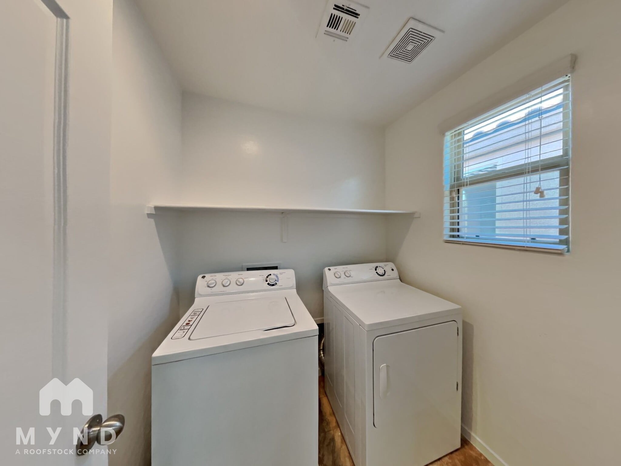 Building Photo - 7693 Lots Hills Dr