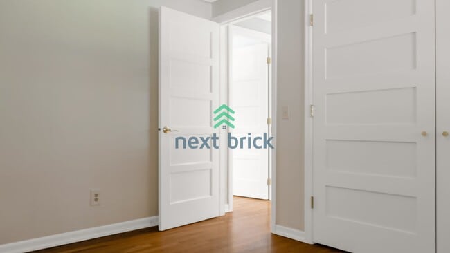 Building Photo - 3 Bed 2 Bath Single-family Home Available for Rent!