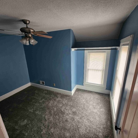 Building Photo - 1212 1st Ave