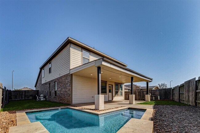 Building Photo - 26043 Quiet Field Ct