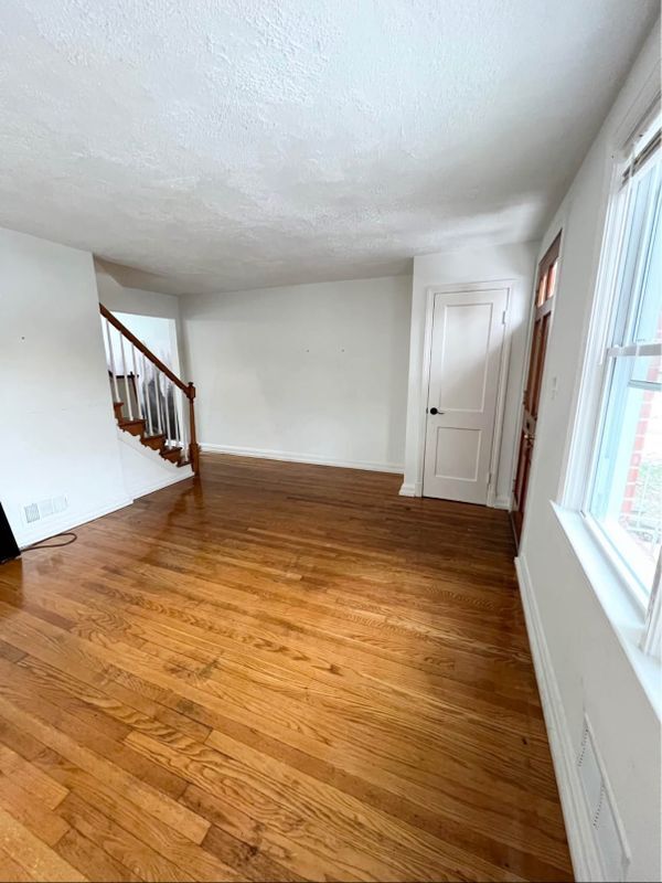 Building Photo - 603 Lucia Ave